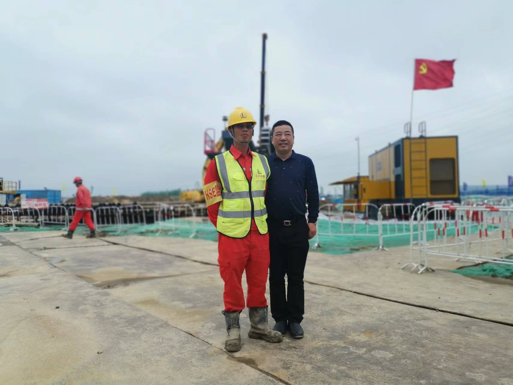 南京地鉆總經理趙光亞赴工地慰問一線工人